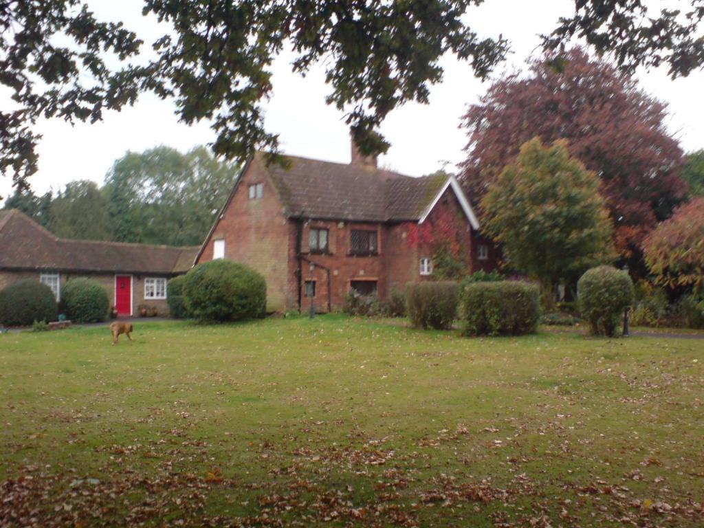 Oldlands Farm Villa Crawley  Buitenkant foto